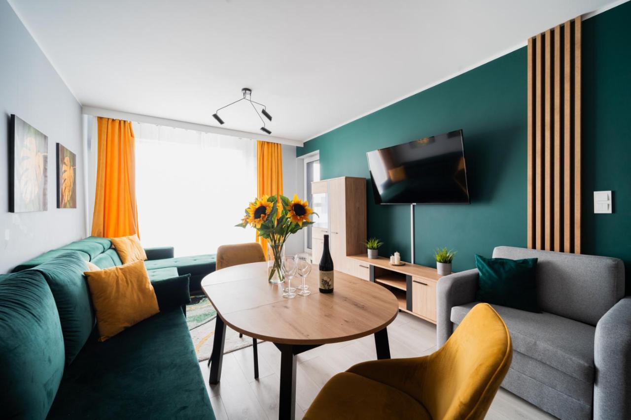 Uroczy Apartament Obok Sky Towera Apartment Wroclaw Ngoại thất bức ảnh