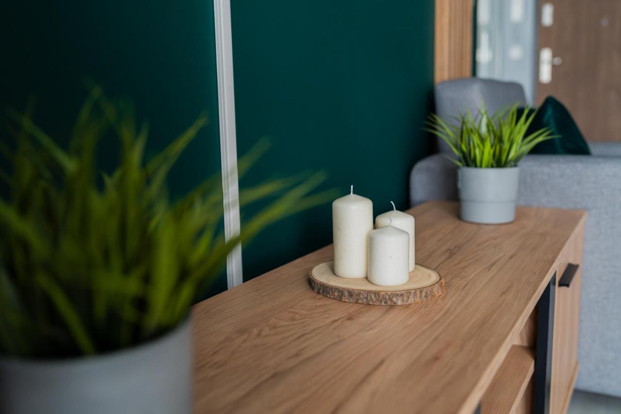 Uroczy Apartament Obok Sky Towera Apartment Wroclaw Ngoại thất bức ảnh